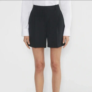 Aritzia Black  Effortless Short excellent condition